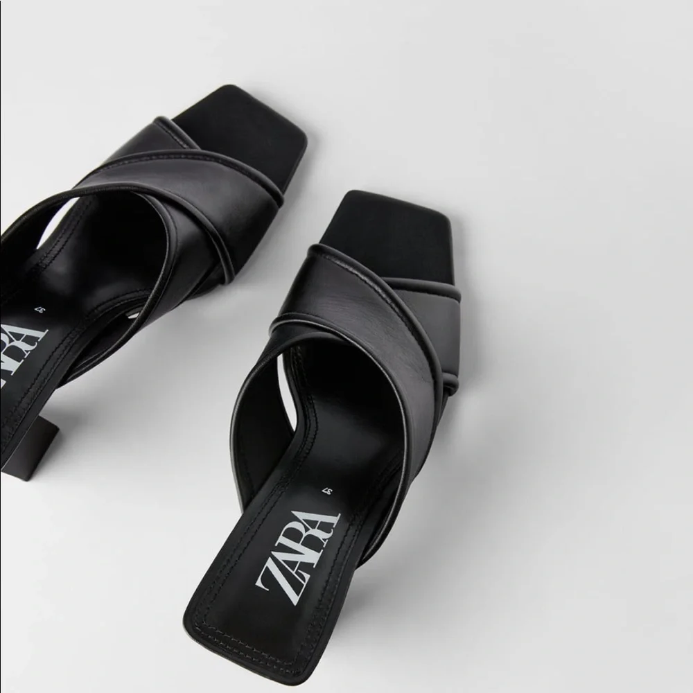 ZARA Soft Leather Heeled Sandals - Picture 4 of 7